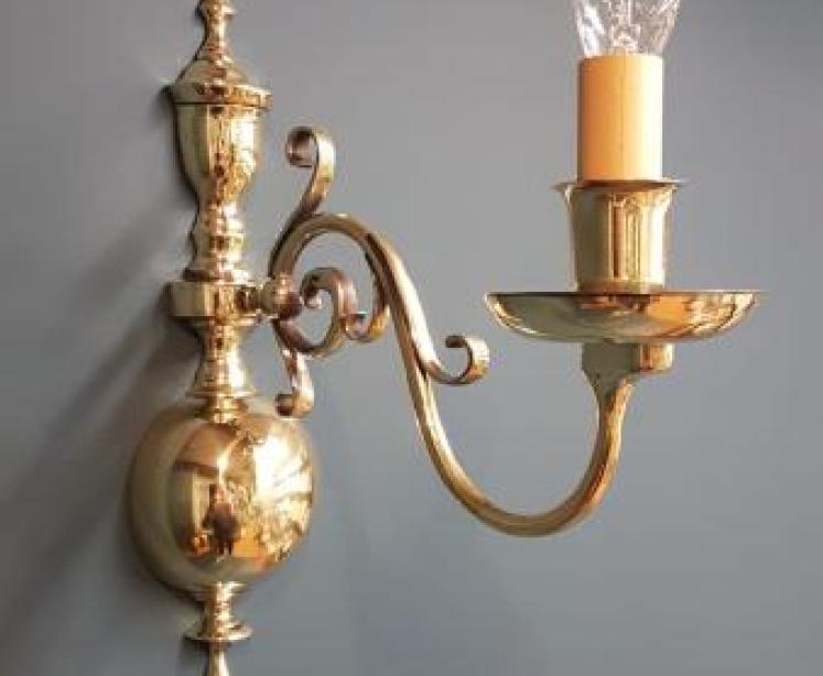 Matching Pair Edwardian Single Arm Wall Lights - Image 5