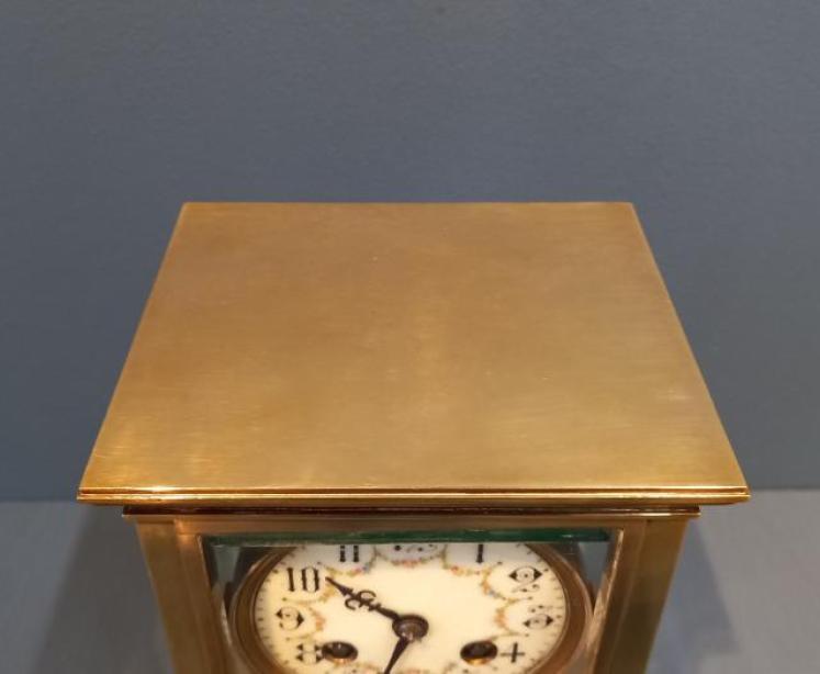 Small Victorian Brass 'Four Glass' Mantel Clock - Image 3