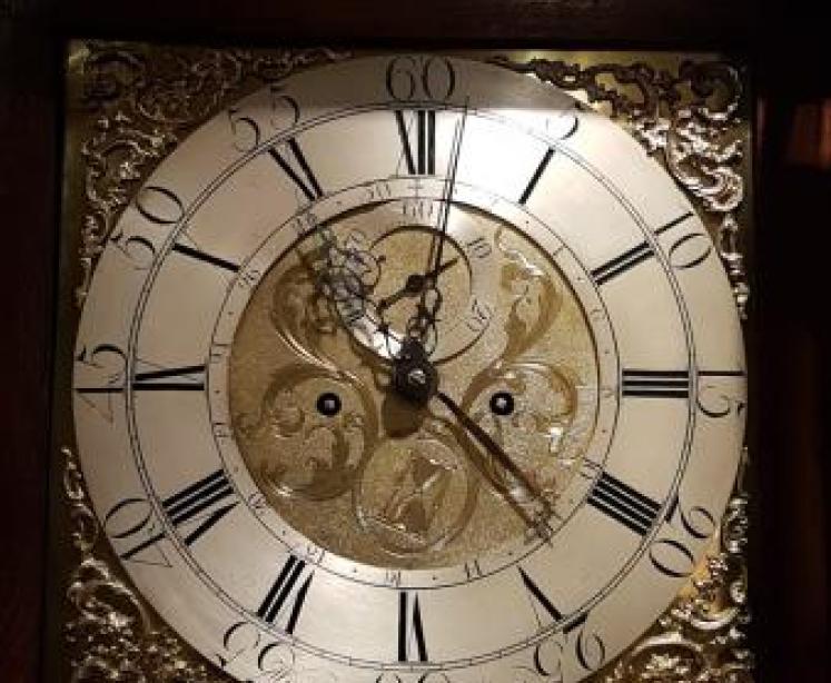 Fine Quality George III Oak 8 Day Brass Dial Longcase Clock - Image 2