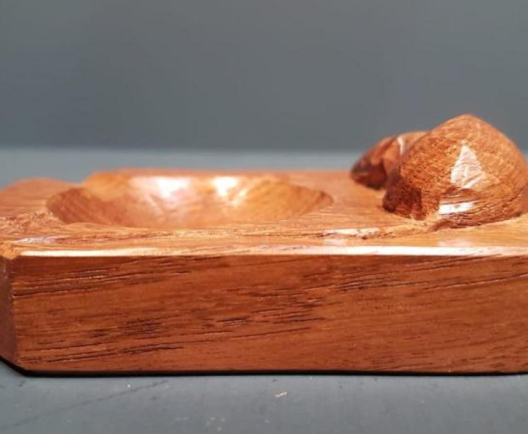 Thompsons of Kilburn Mouseman Ashtray - Image 4