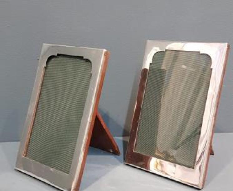 Matching Pair of Sampson Morden Silver Photo Frames - Image 6