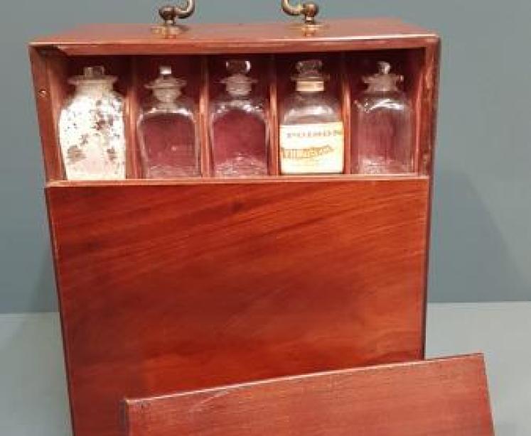 Victorian Mahogany Apothecary Box and Original Contents - Image 3