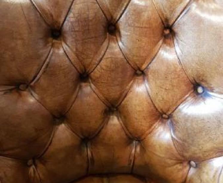 Leather Button Back Revolving Chair - Image 4