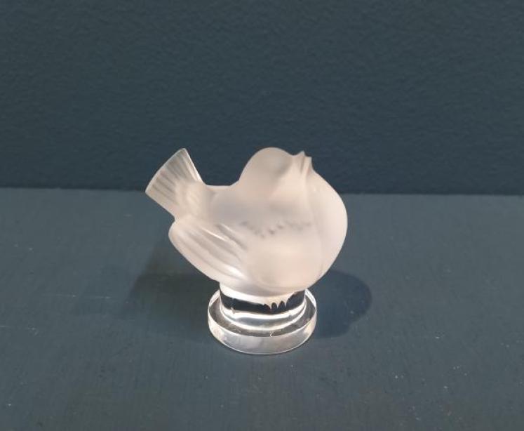 Lalique Opalescent Wren - Image 7