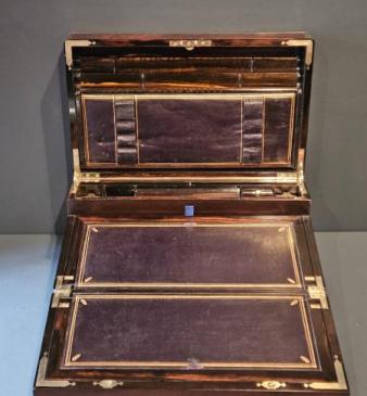 Superb Early Victorian Burr Walnut Writing Compendium