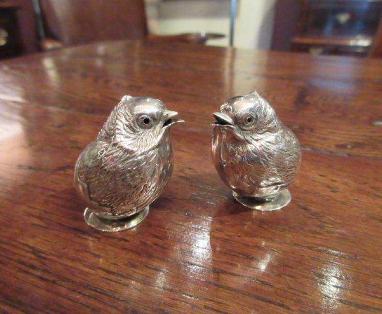 Pair of Edwardian Sampson & Morden Silver 'Chick' Peppers - Image 5