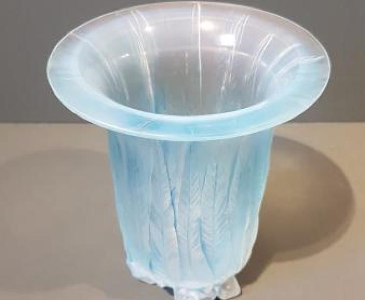 Rene Lalique Eucalyptus Flared Neck Vase - Image 2