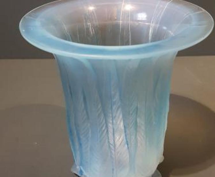 Rene Lalique Eucalyptus Flared Neck Vase - Image 6