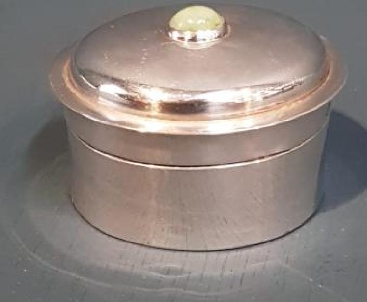Aspreys Silver and Jade Pill Box - Image 1