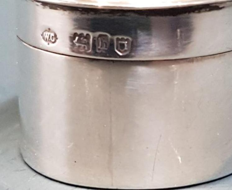 Aspreys Silver and Jade Pill Box - Image 4