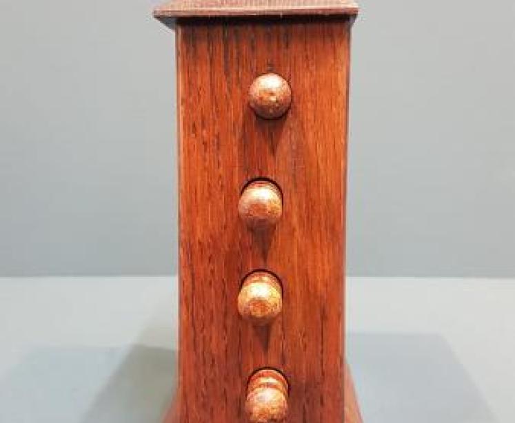 Edwardian Oak Perpetual Desk Calendar - Image 4
