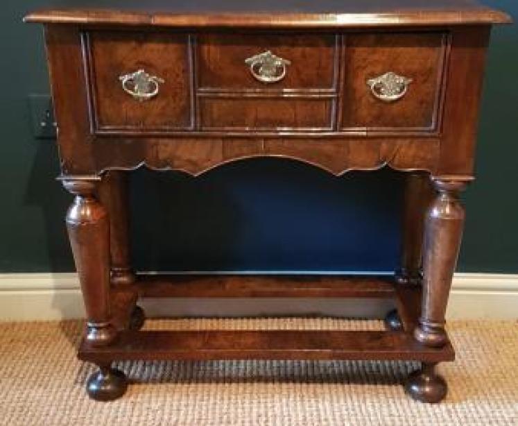 Small George I Walnut Side Table - Image 1