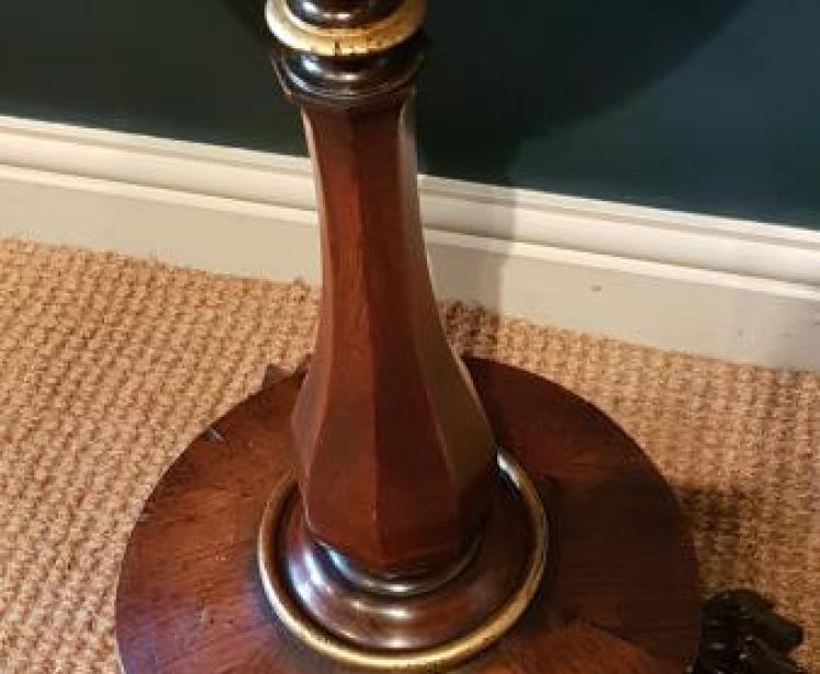 Impressive Floor Standing Terrestrial Globe - Image 2