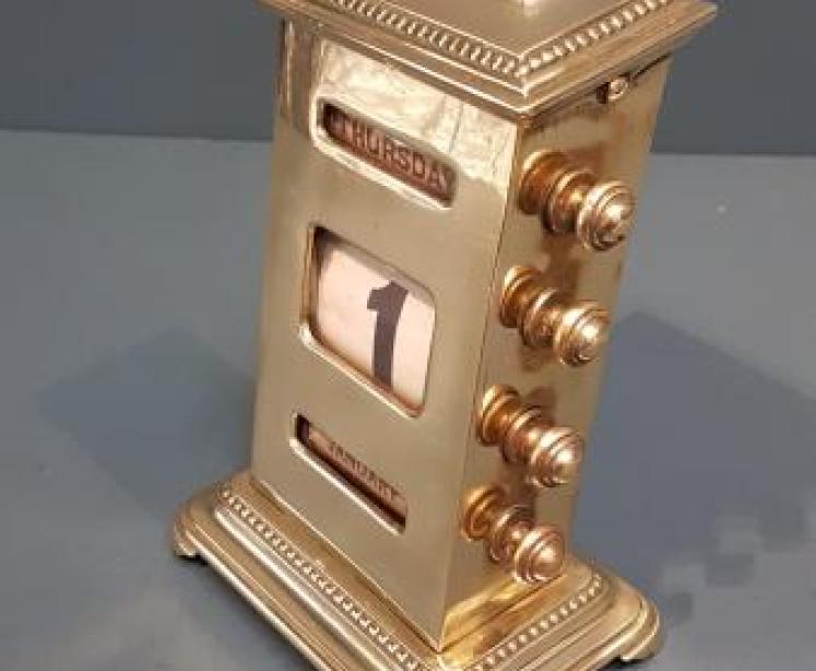 Edwardian Cast Brass Perpetual Desk Calendar - Image 4