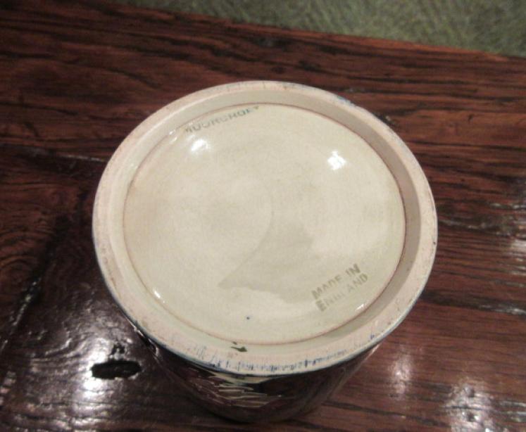 Moorcroft Freesia Pattern Lidded Pot - Image 4