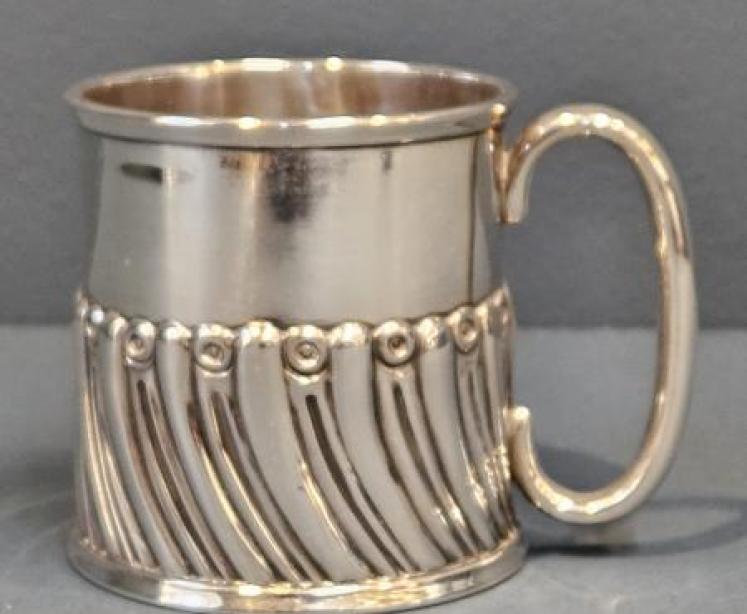 Victorian Silver Mug - Image 1