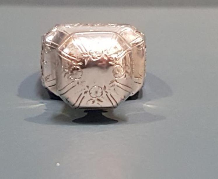 Victorian Silver and Bristol Blue Glass Scent Bottle - Image 4