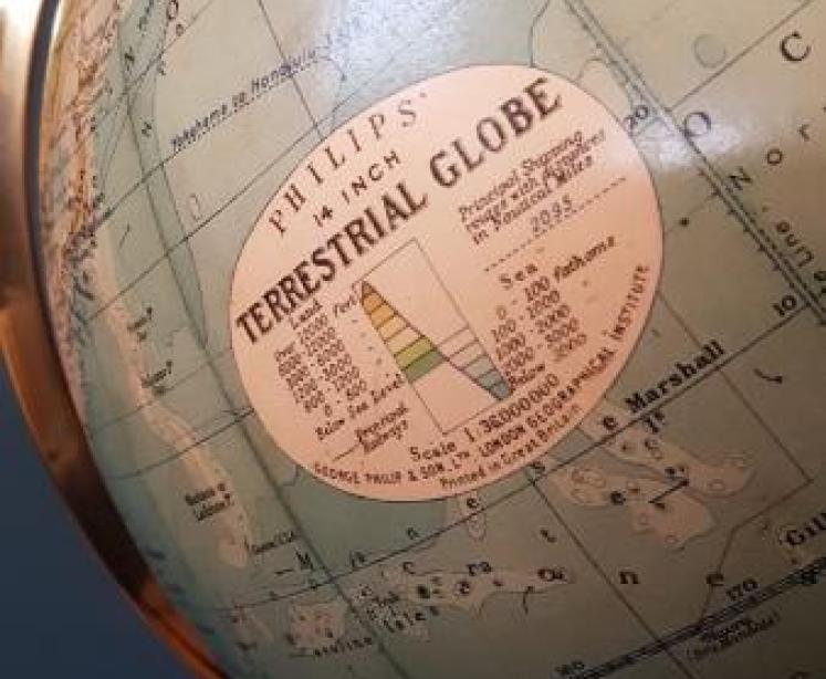 Outstanding Philips 14" Gesso Terrestrial Globe - Image 4