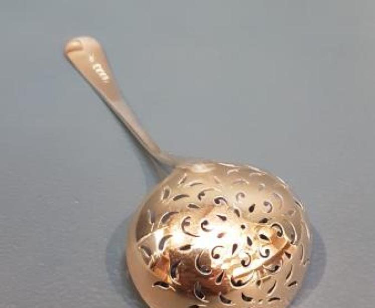 George III Silver Fretted and Gilded Ladle - Image 4