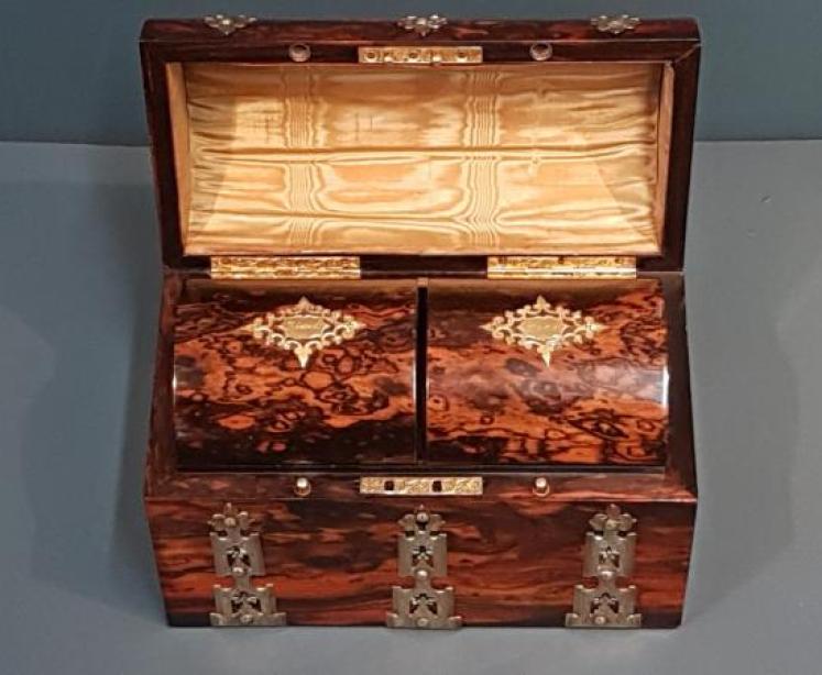 Outstanding Quality Early Victorian Coromandel Tea Caddy - Image 2
