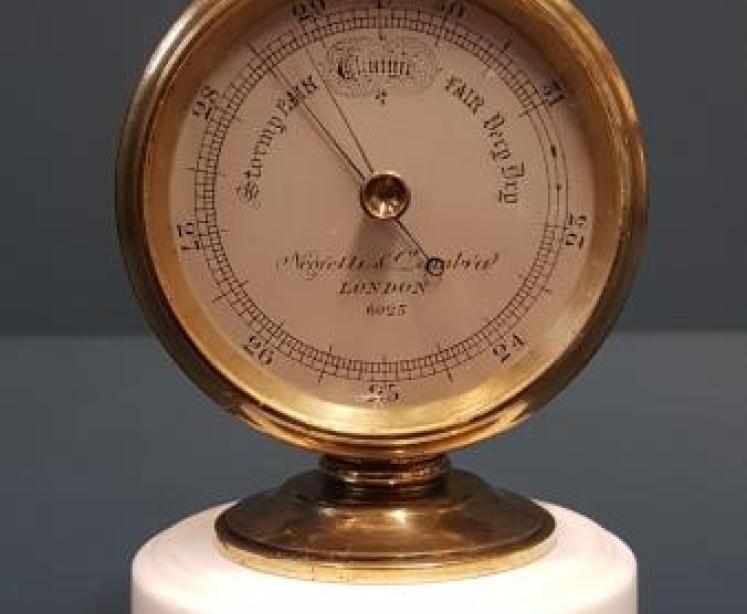 Negretti and Zambra Desk Top Barometer and Thermometer - Image 4