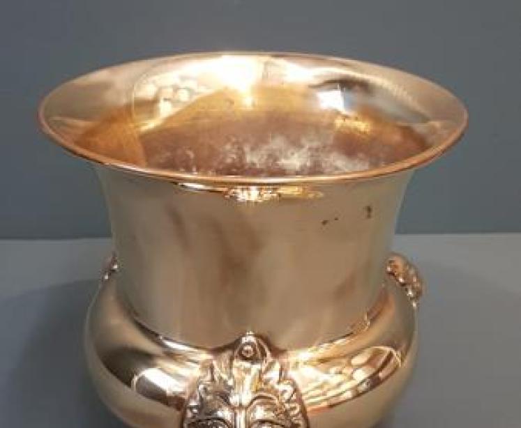 Matching Pair of Stylish Brass Planters - Image 3