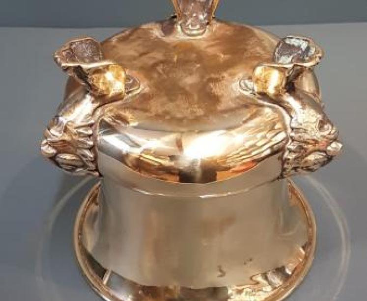 Matching Pair of Stylish Brass Planters - Image 5