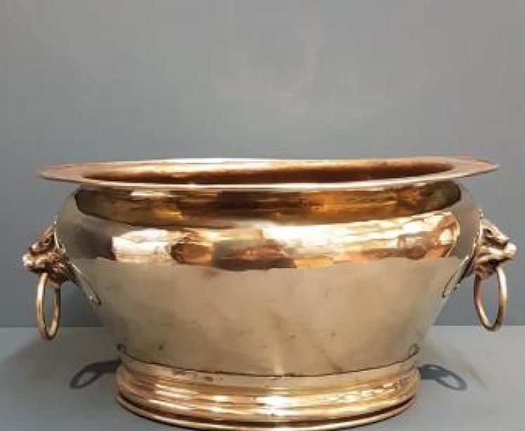 Large Victorian Brass Planter - Image 1