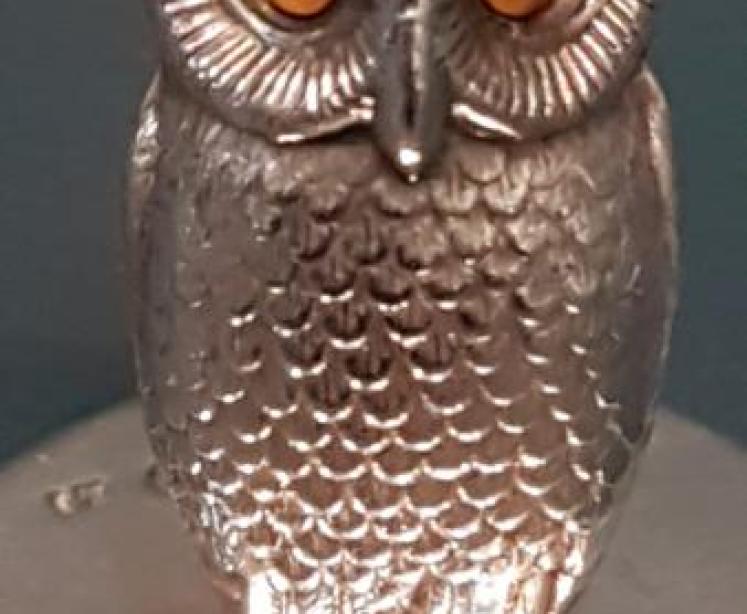 Set of Four Sampson Mordan Silver Owl Menu Holders - Image 3