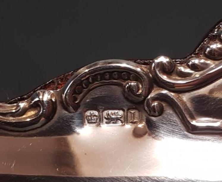 Edwardian Embossed Silver Photo Frame - Image 3