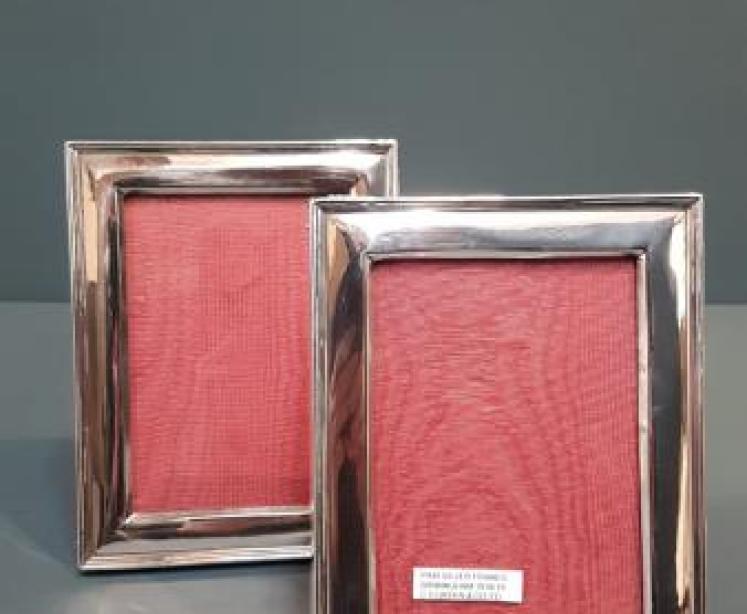 Matching Pair of George V Silver Photo Frames - Image 7