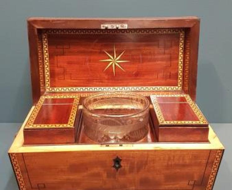 Outstanding Quality Georgian Tea Caddy - Image 1