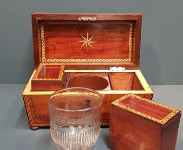 Outstanding Quality Georgian Tea Caddy - Image 6