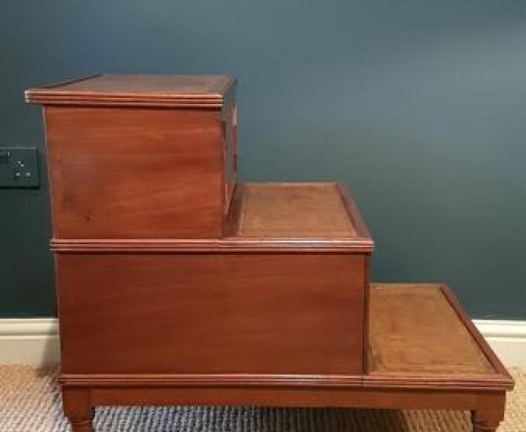 Set of Quality Regency Library Steps - Image 3