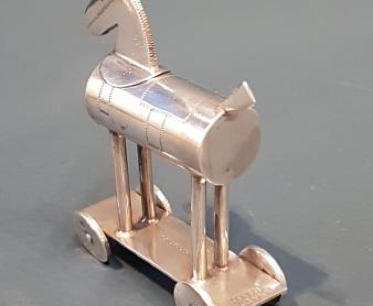 Rare Silver Hobby Horse Pepper - Image 7