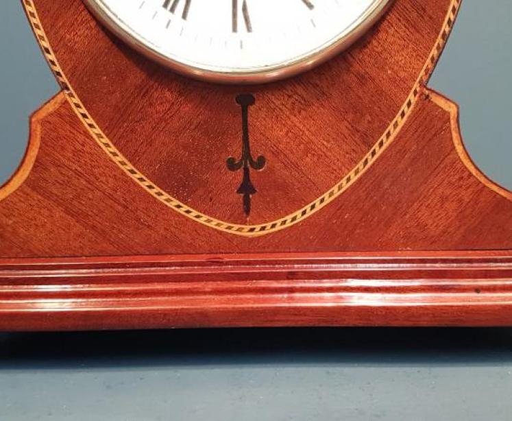 Fine Quality Elliptical Inlaid Mahogany Mantel Clock - Image 5