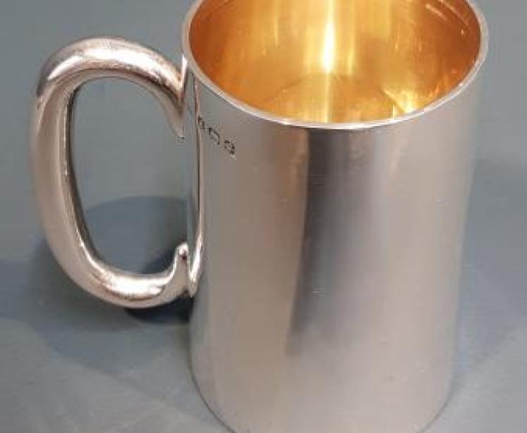 Silver Pint Tankard - Image 6