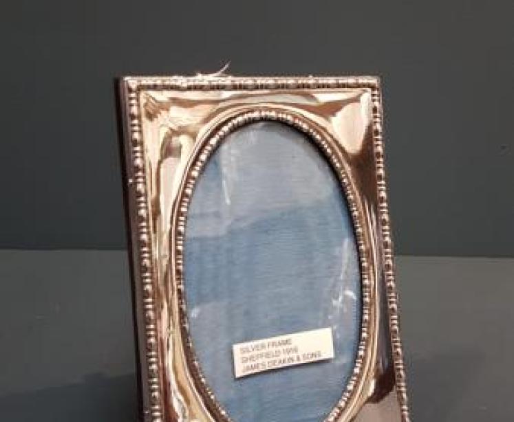 George V Silver Photo Frame - Image 1