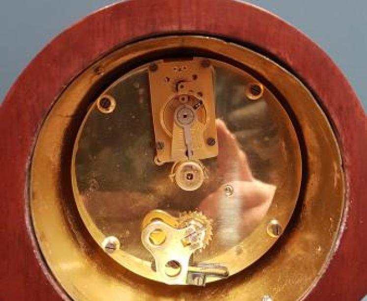 Fine Quality Inlaid Mahogany Mantel Clock - Image 3