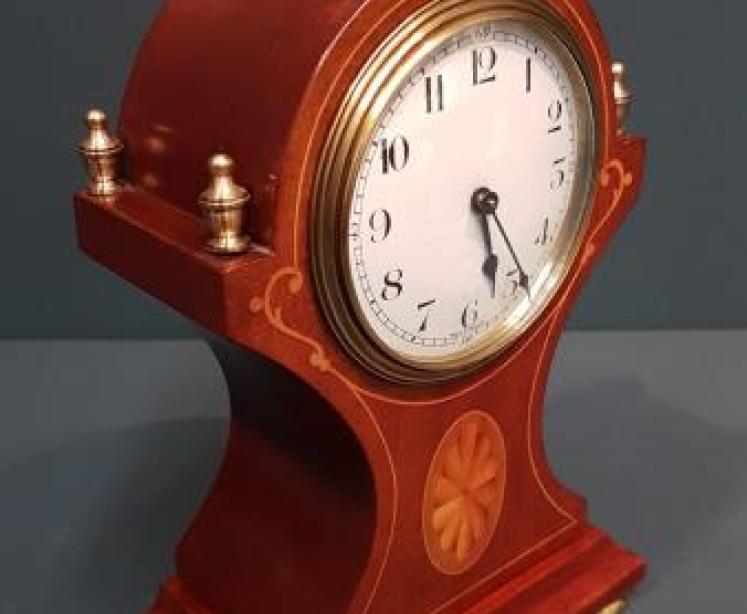 Fine Quality Inlaid Mahogany Mantel Clock - Image 4
