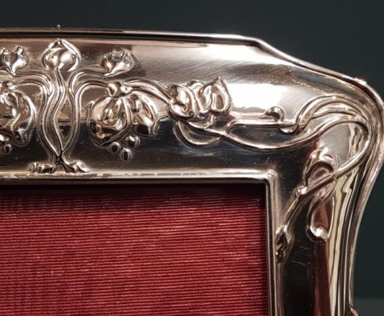 Superb Art Nouveau Silver Photo Frame - Image 5