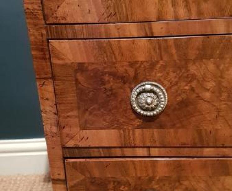 Small Victorian Burr Walnut Chest of Drawers - Image 5