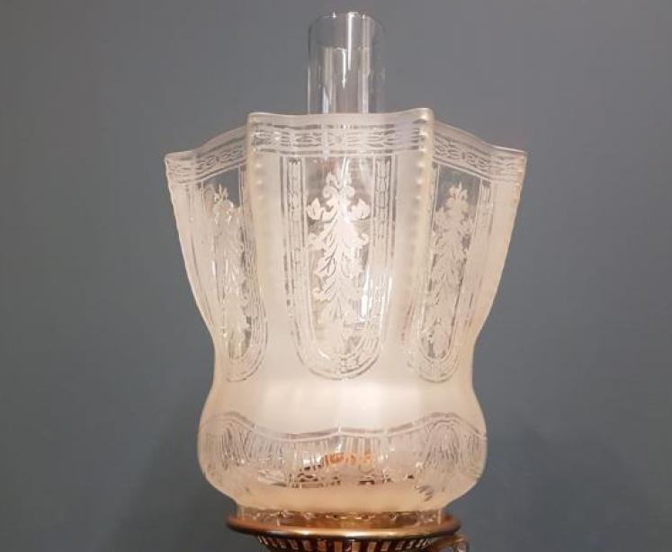 Superb Victorian Ruby Glass Reservoir Oil Lamp - Image 4