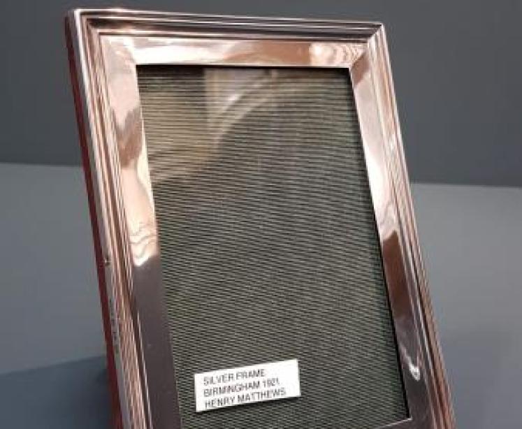 George V Silver Photo Frame - Image 1