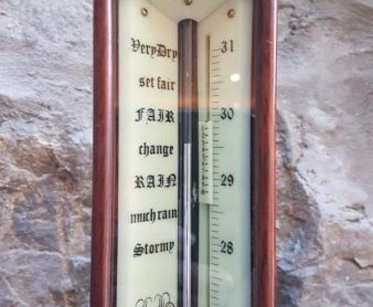 Russell Marine Barometer and Gimbal - Image 7