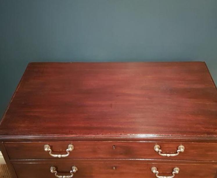 Small George III Mahogany Chest of Drawers - Image 2
