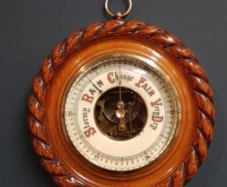 Quality Victorian Oak Rope Twist Barometer - Image 1