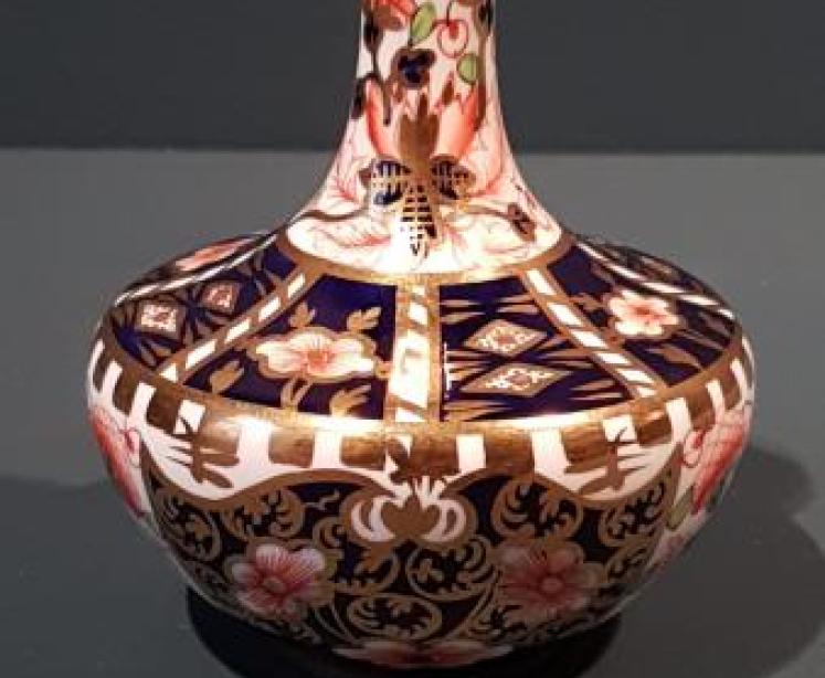 Royal Crown Derby Imari Vase - Image 5