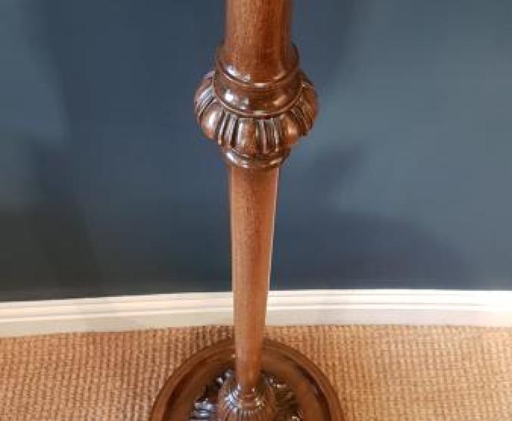 Superb Edwardian Walnut Lamp Standard - Image 5