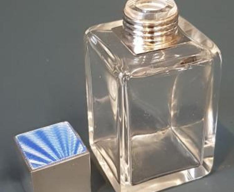 Silver and Enamel Cut Crystal Scent Bottle - Image 4